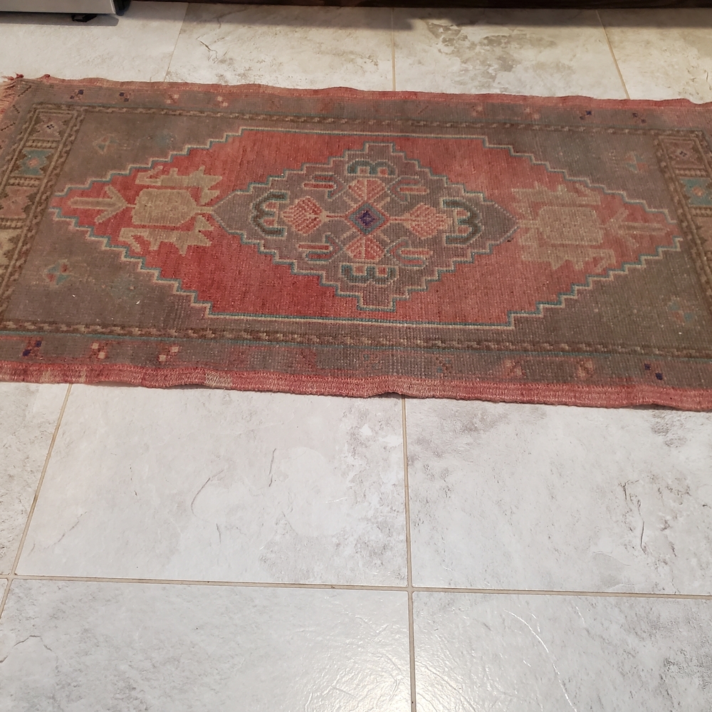 Vintage Geometric Patterned Rug From Turkey - Picture 2 of 2